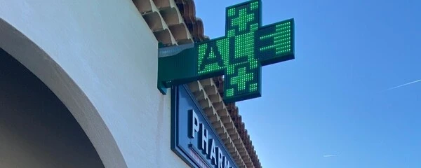 Croix de pharmacie LED double-face 900x900 – Smartlight – Très bon état de fonctionnement